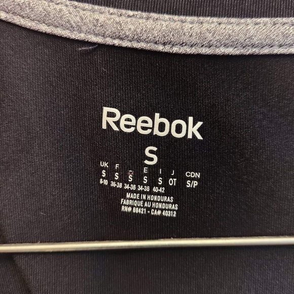 NWOT Reebok Women Training Workout Ready Black Tee - Picture 2 of 4